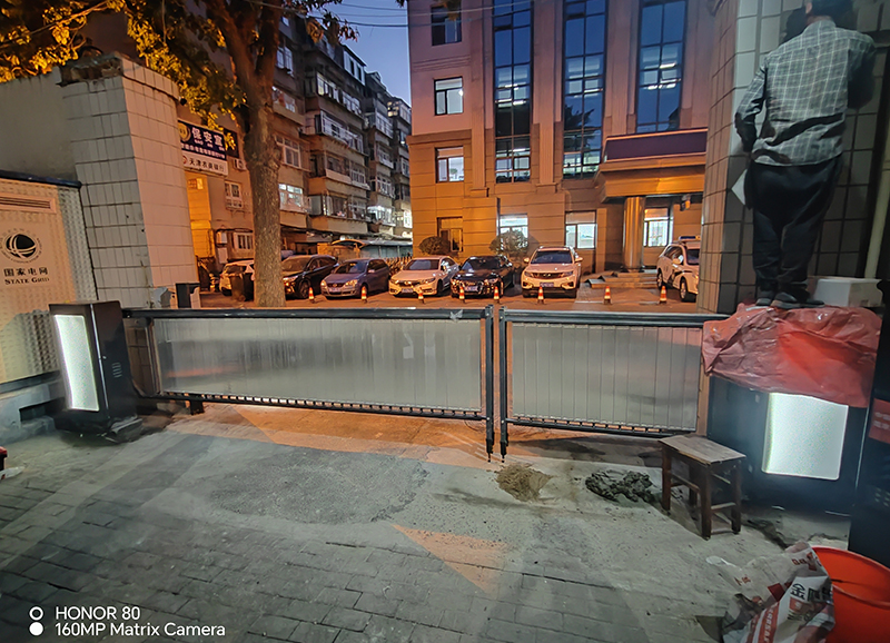 广告道闸在维修时需要注意的事项都有哪些？